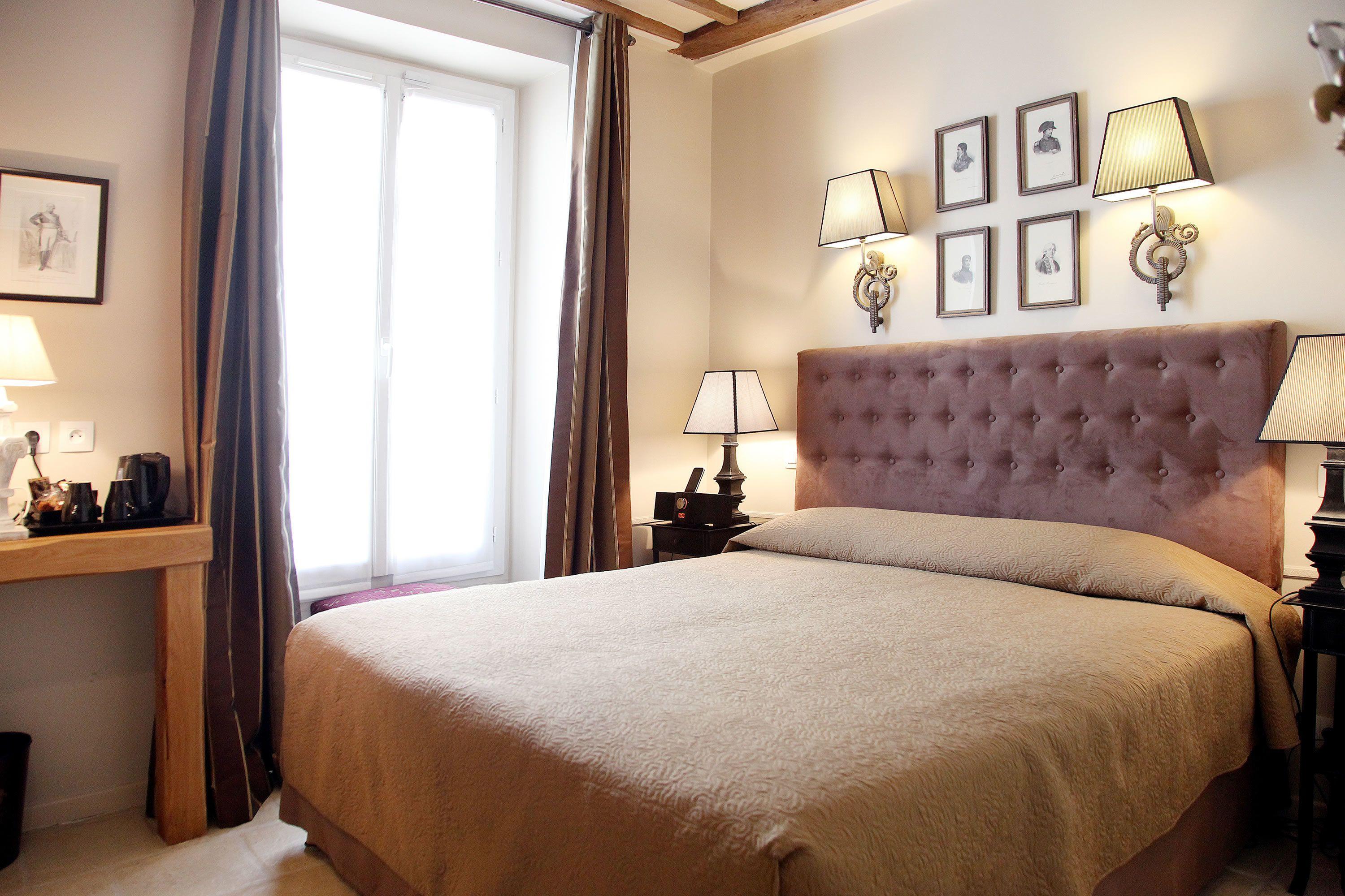 Hotel Saint-louis En L'isle - Notre-dame 3*